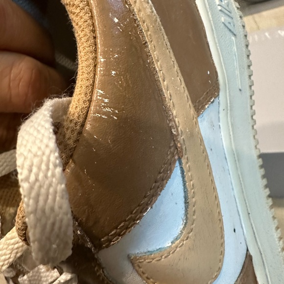 Air Force 1 - Picture 16 of 16